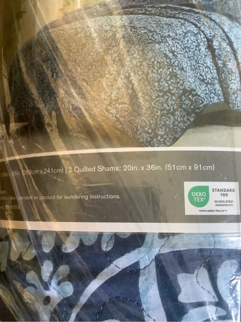 New in the bag California King Quilt Set Blue with Floral print Madison  Park